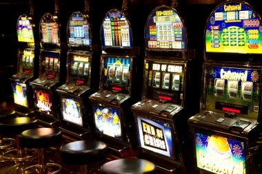 Mobile phone displaying jagobetting Dragon Tiger Live betting interface with stake controls